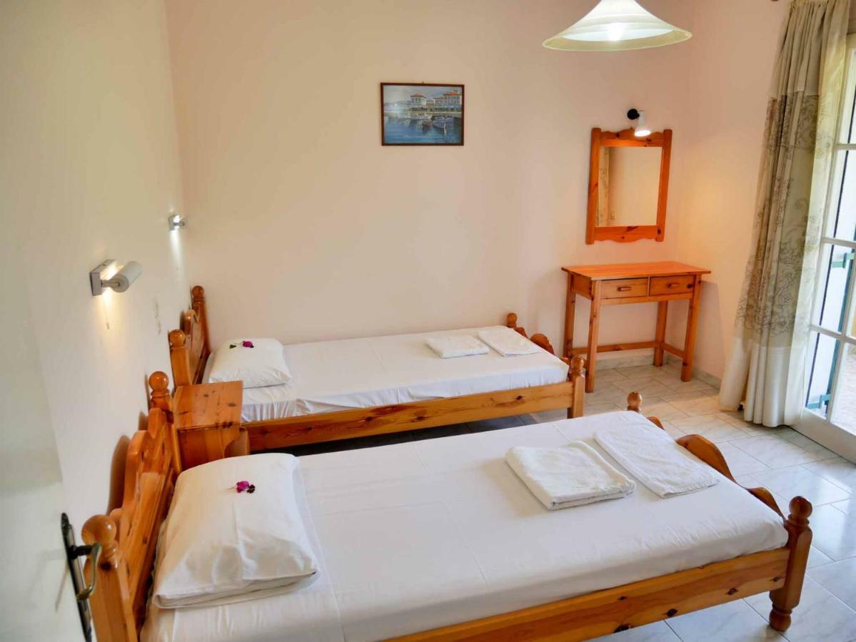 Yiannis Apartments Agios Georgios Pagoi Corfu Agios Georgios Pagon Exteriör bild