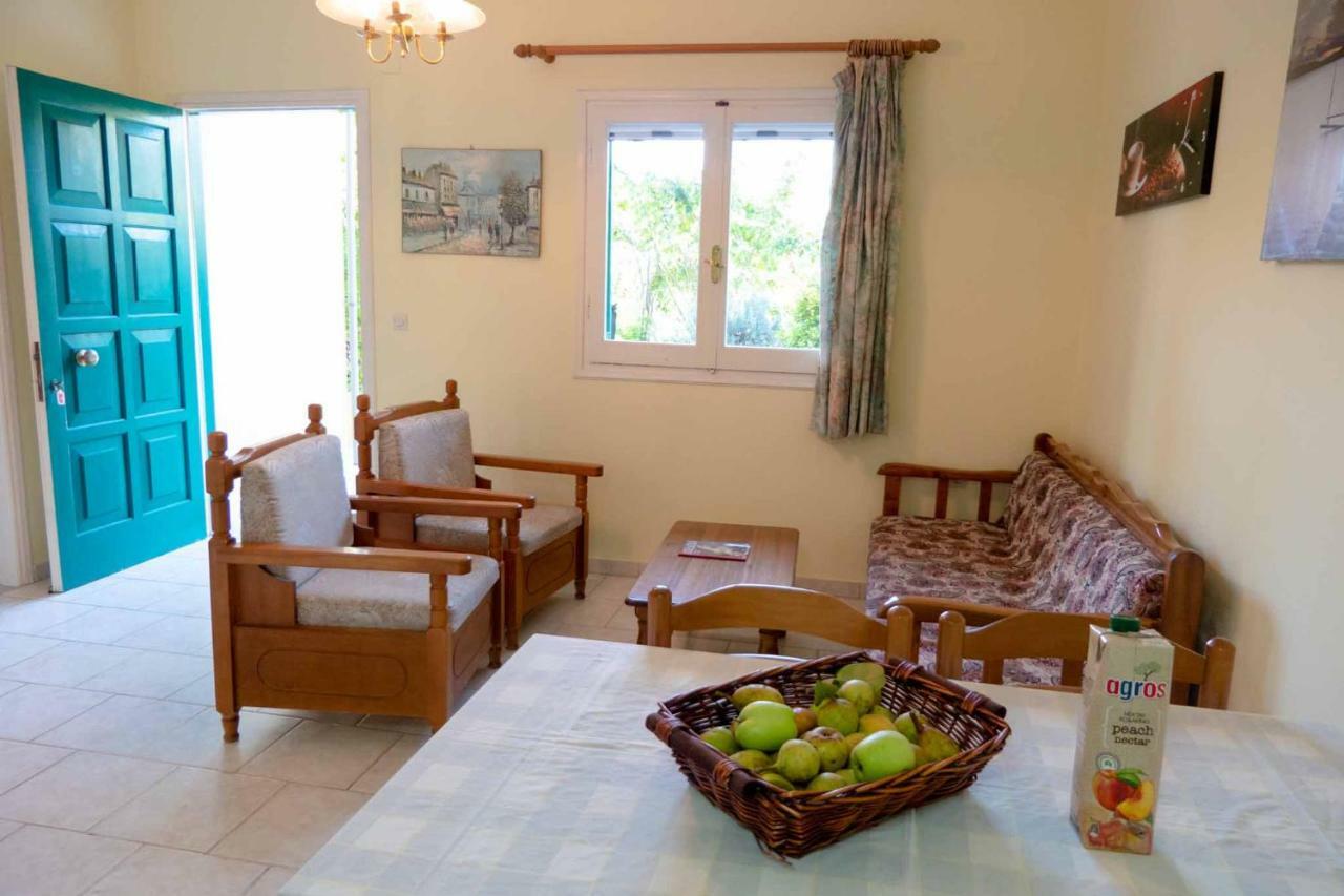 Yiannis Apartments Agios Georgios Pagoi Corfu Agios Georgios Pagon Exteriör bild